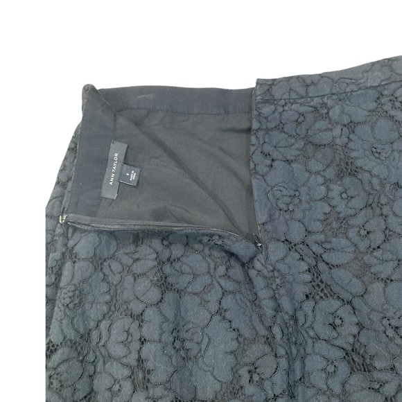 Ann Taylor size 0 black floral lace overlay pencil skirt. - Picture 3 of 6